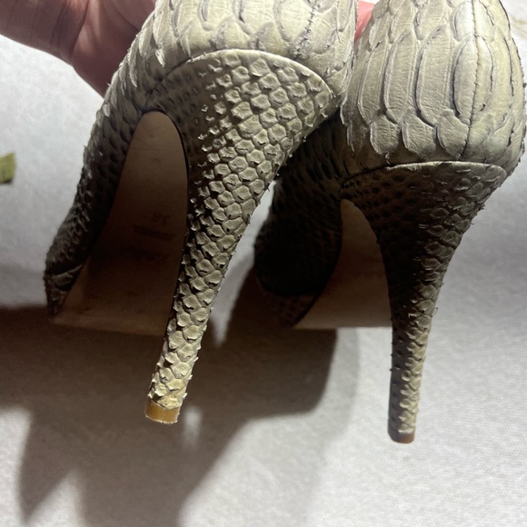 Zara Neutral Snakeskin Peep Toe Pump - Picture 8 of 9